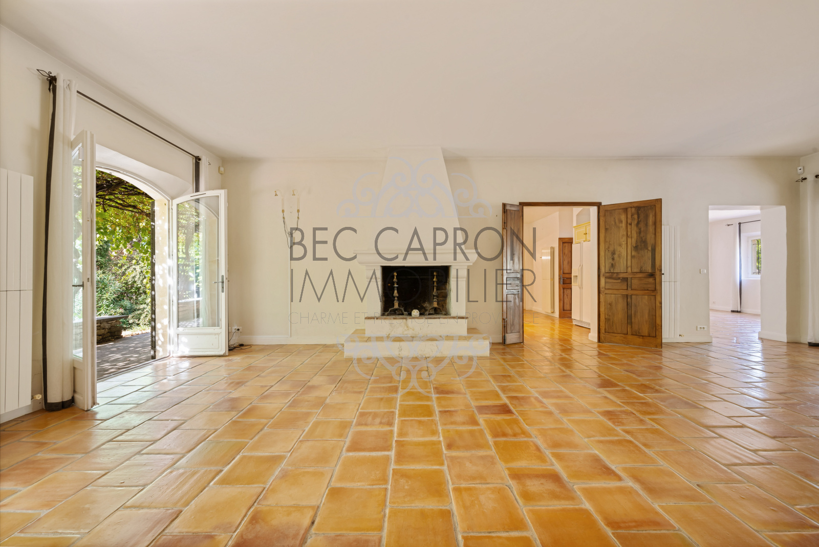 Image_12, Maisons (maison, propriété, villa, Mas,bastide, maison de village), Lourmarin, ref :1246 VM