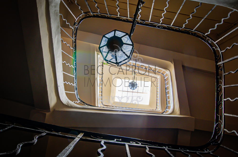 Cage d’escalier noble